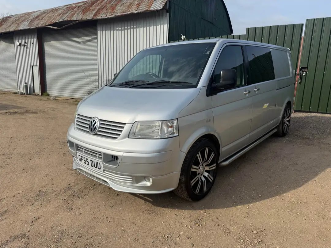 Side shot of the VW T5